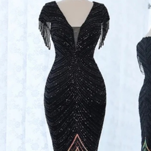 Black Chevron Print, Contrast Sequined and Mesh V Neck Cap Sleeve Mermai… - Picture 14 of 16